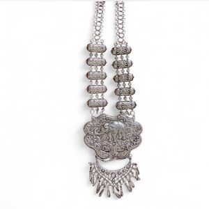 Ornate Elephant designed Silver tone dangly Necklace